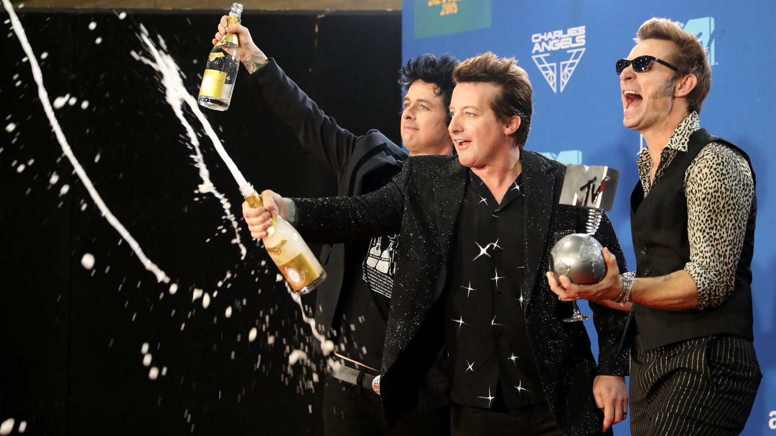 (RU) Green Day получили премию MTV European Music Awards