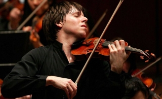Скрипачу-виртуозу Джошуа Беллу в Петербурге рукоплескали стоя